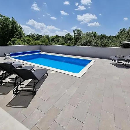 Oasis - Pool In Heart Of Istria *