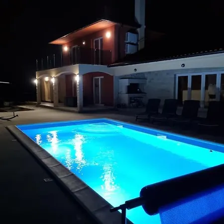 Villa Oasis - Pool In Heart Of Istria